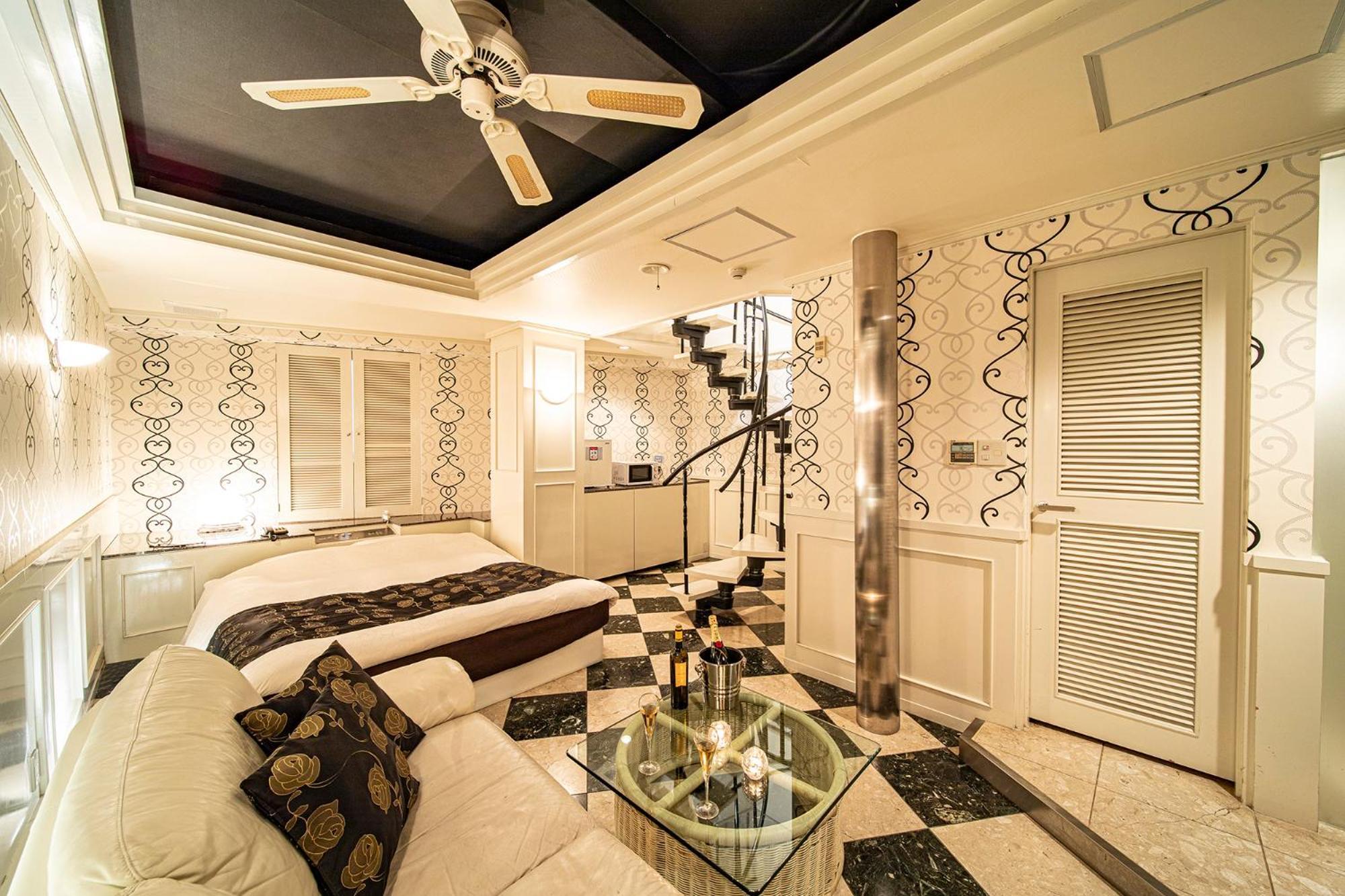 Towers - Adult Only - Love hôtel 3*