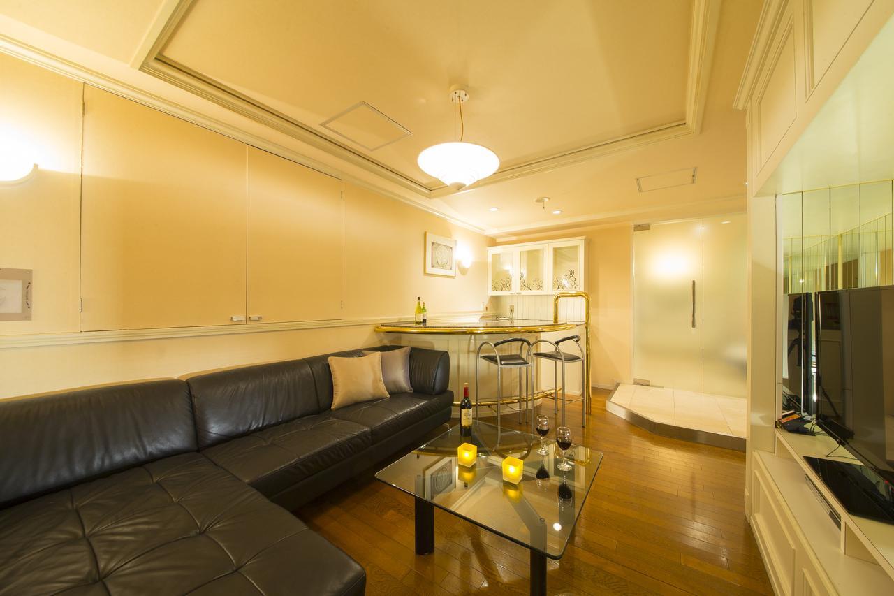 Love hôtel Towers - Adult Only - Ōsaka